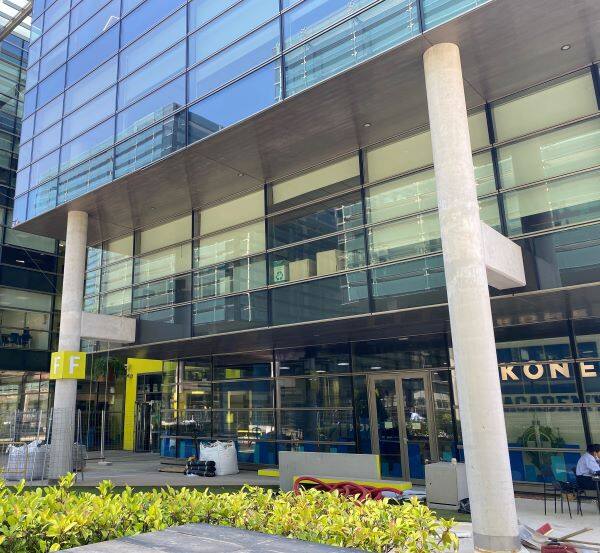 KONE Iberica, España. Officina Madrid (Sede): Ascensores, escaleras mecánicas y puertas automáticas